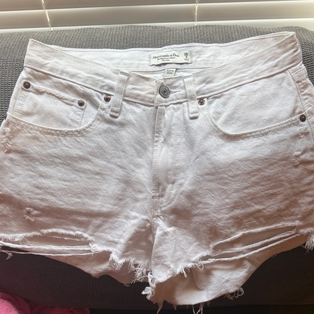 Abercrombie & Fitch White Frayed Hem Denim Cutoff Shorts